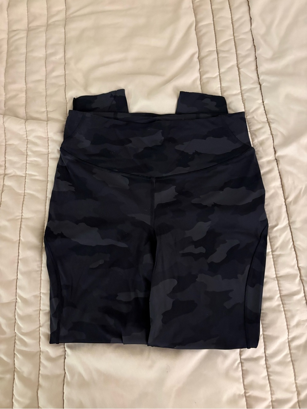 Lululemon Black Camo Base Pace High-Rise Leggings 25” - Picture 5 of 8